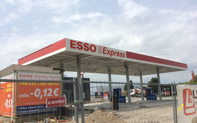 33 Gevelbekleding Esso Publima