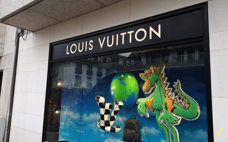 Louis Vuitton Gevelletters Publima 04