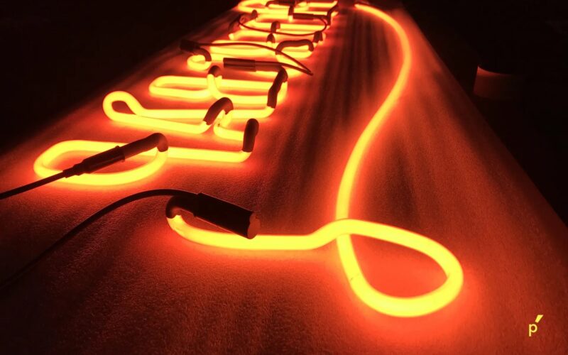 Pietersbar Neon01 Publima KLEIN